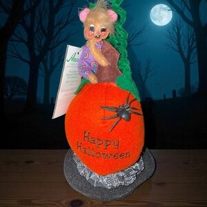 Annalee 3” Halloween Mouse on Pumpkin with Spider –Happy Halloween 2020 Figurine